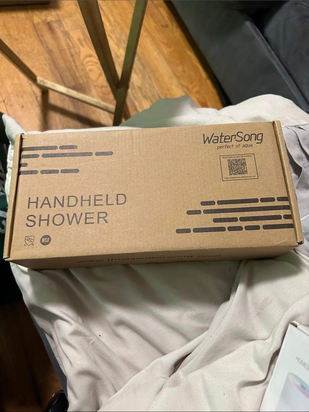 Handheld Shower - Brown Packaging